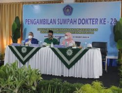 Rektor Hadiri Penyumpahan Dokter FKIK Unismuh Makassar