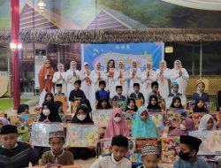 Ikawan Makassar Sumbang Meja Mengaji ke Santri Pesantren Ramadan