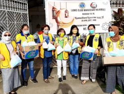 Lions Club Makassar Rajawali Bagikan 200 Pax Takjil di Jl Pelita Raya
