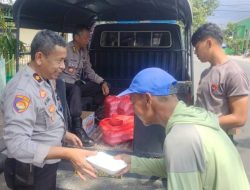 Polres Bersama Pengurus Bhayangkari Rutin Bagi Nasi Kotak Ke Warga