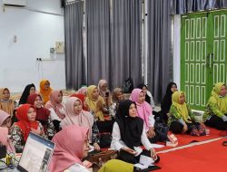Dosen Unismuh Latih Guru TK Aisyiyah di Gowa Buat Perangkat Pembelajaran