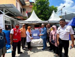 Kebakaran di Kangkung Timur, Ketua PMI Makassar Salurkan Bantuan Terpal dan Hygiene KIT
